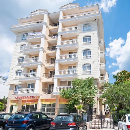 Sveti Vlas Apartments דירה *